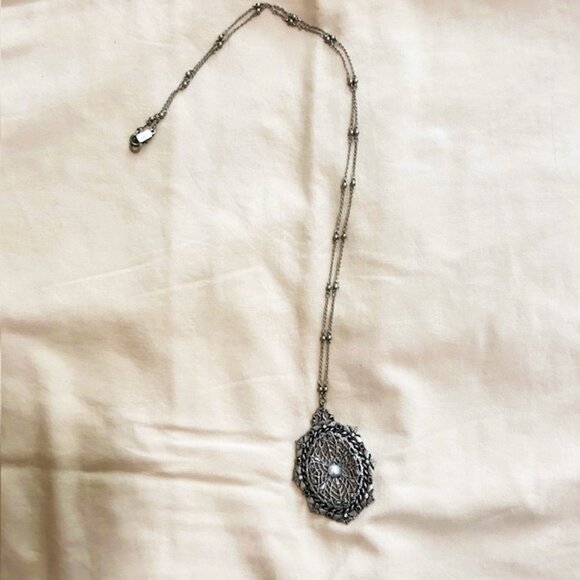 Costume Jewelry Shell & Other Necklaces Broochs Pendants read - Picture 7 of 15